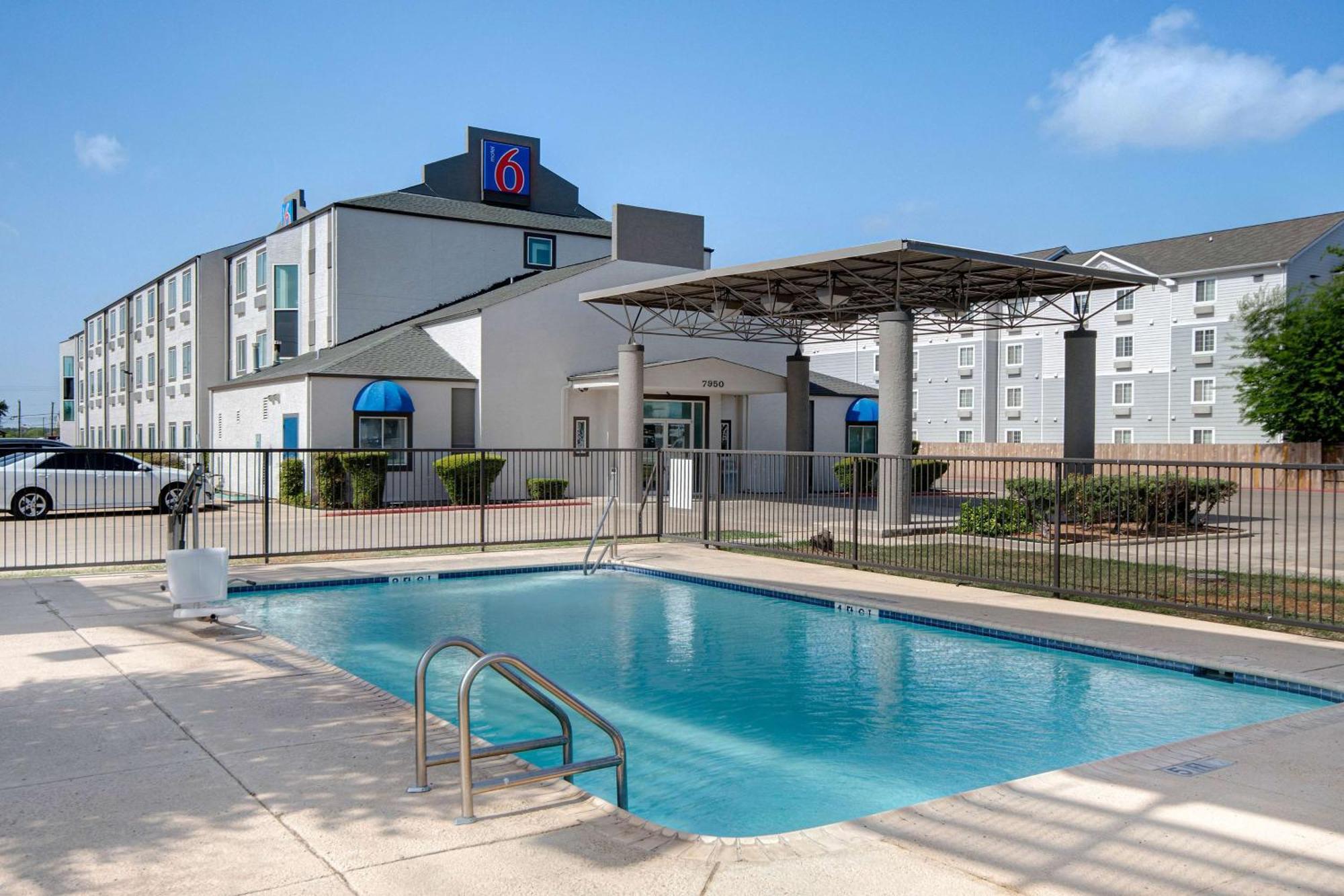 Motel 6-San Antonio, Tx - South エクステリア 写真